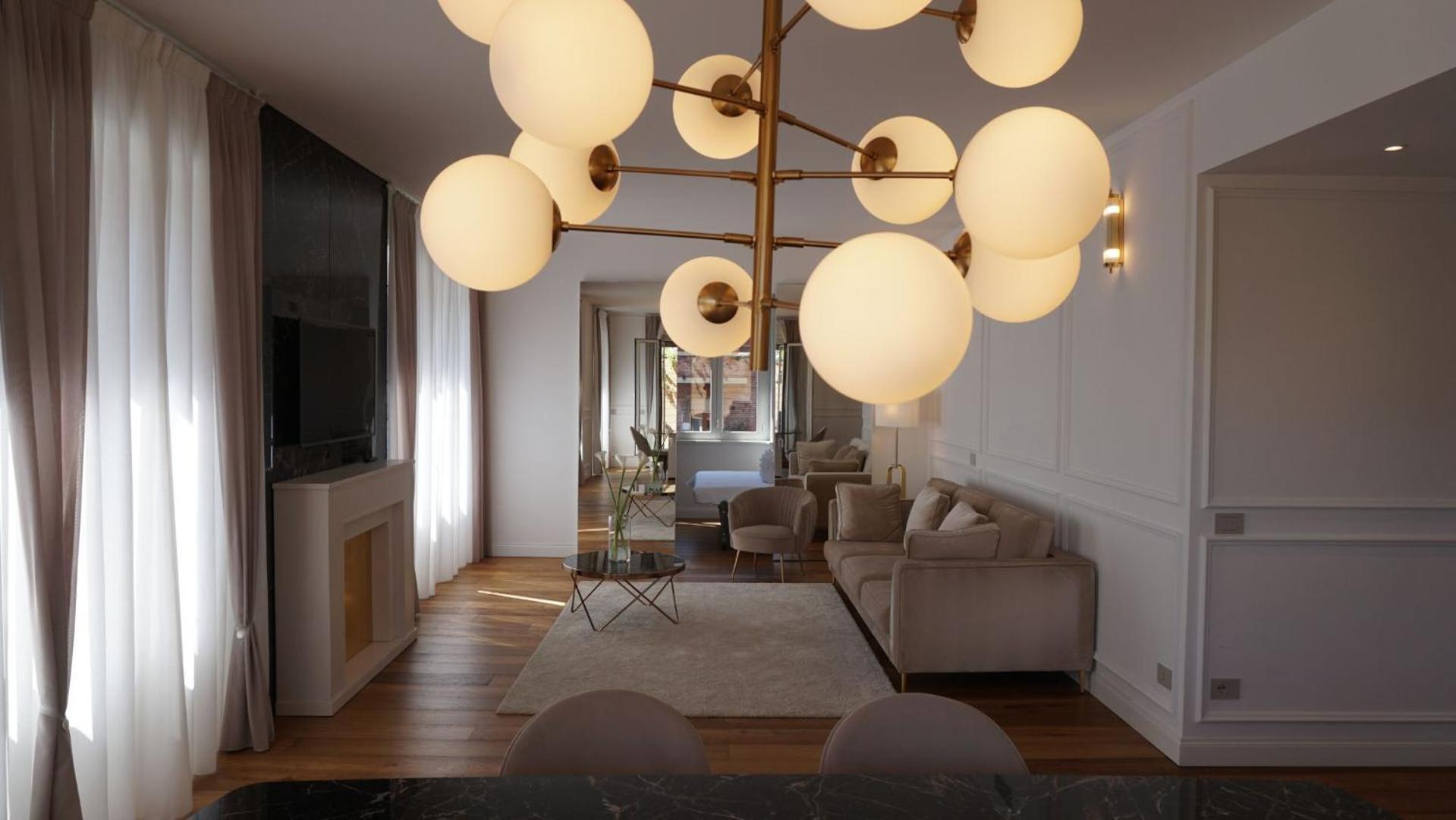 Elegante In Porta Venezia A Appartement *
