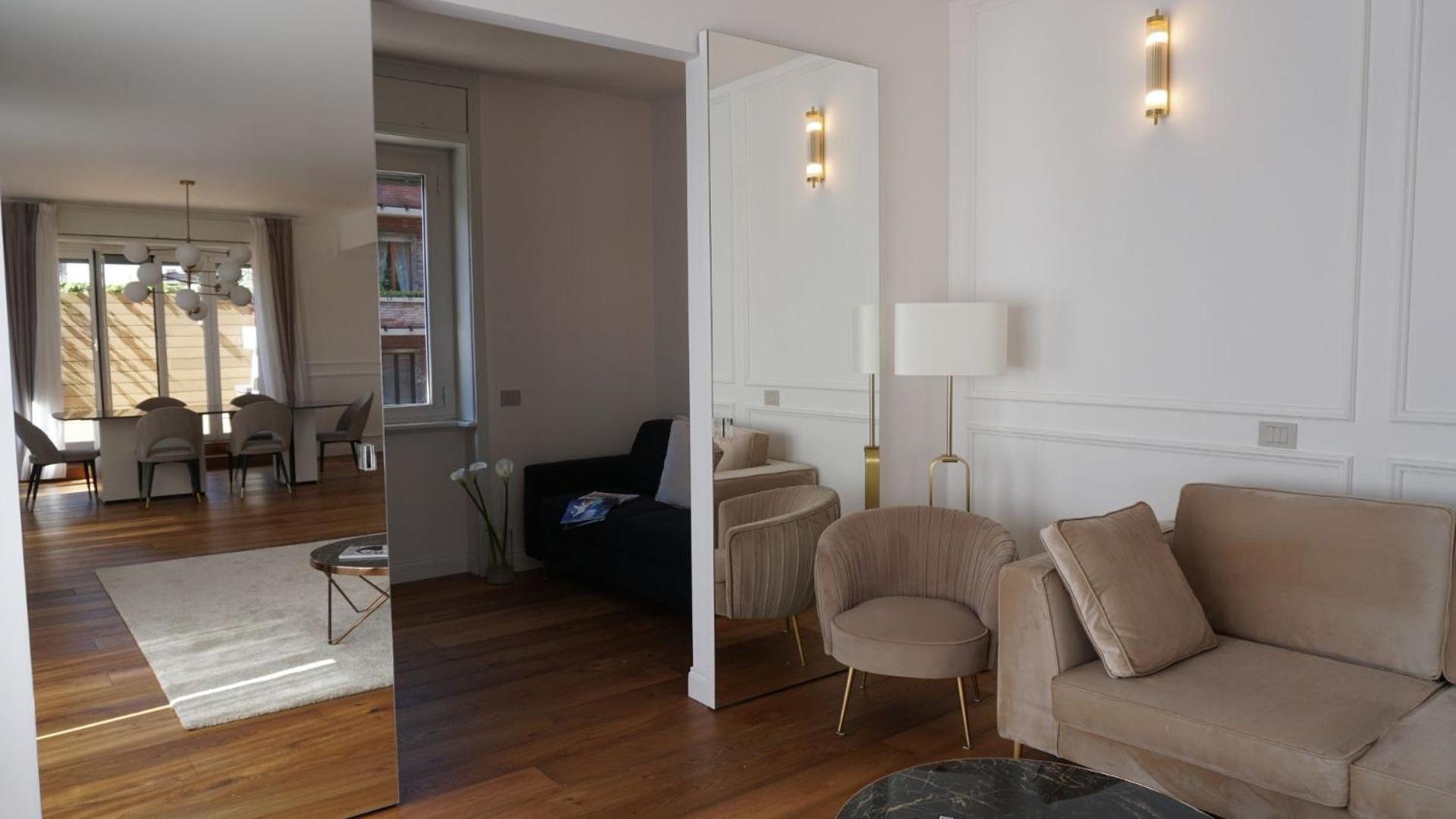 Elegante In Porta Venezia A Appartement *